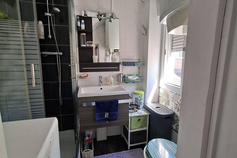 Entire apartment, Nice 2 rooms, cosy, quiet - Near forest - Near Paris ! in Sèvres, Hauts-de-Seine