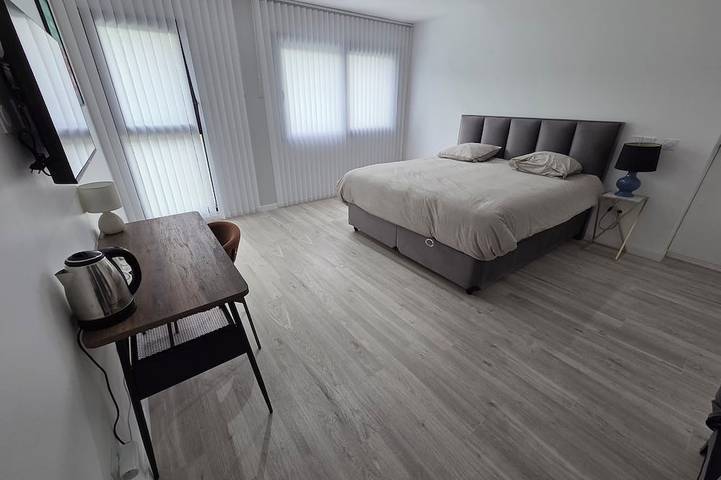 Location de vacances pour 12 personnes, avec jardin et jacuzzi à Villiers-sur-Marne - 3