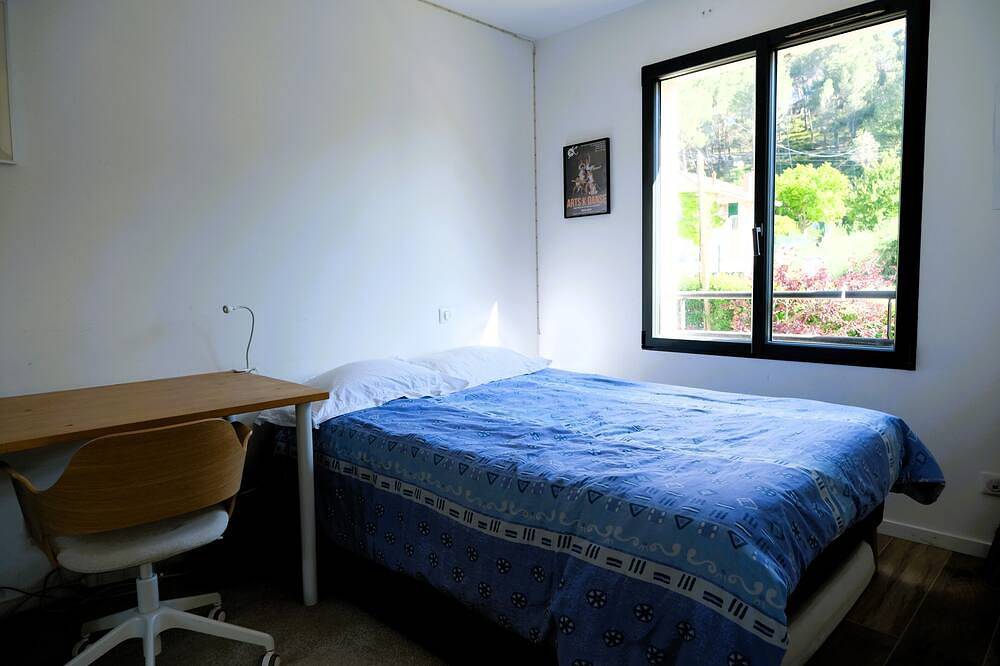 Villa with pool and air conditioning for 8 people between Aix-en-Pce & Marseille in Cabriès, Aix-en-Provence region