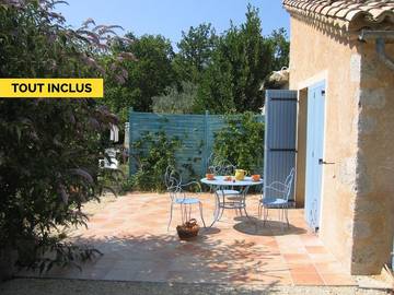Gîte pour 4 personnes, avec jardin à Bénivay-Ollon