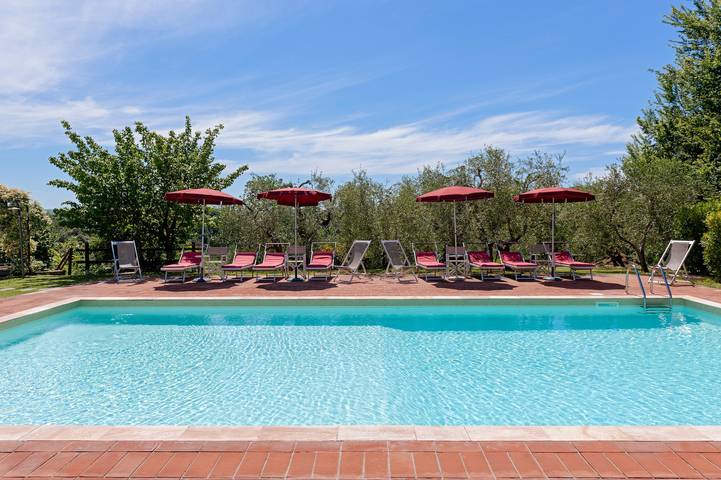 Appartamento intero, Appartamento 'La Terrazza' con piscina e giardino condivisi e Wi-Fi in Pontedera, Pisa e dintorni
