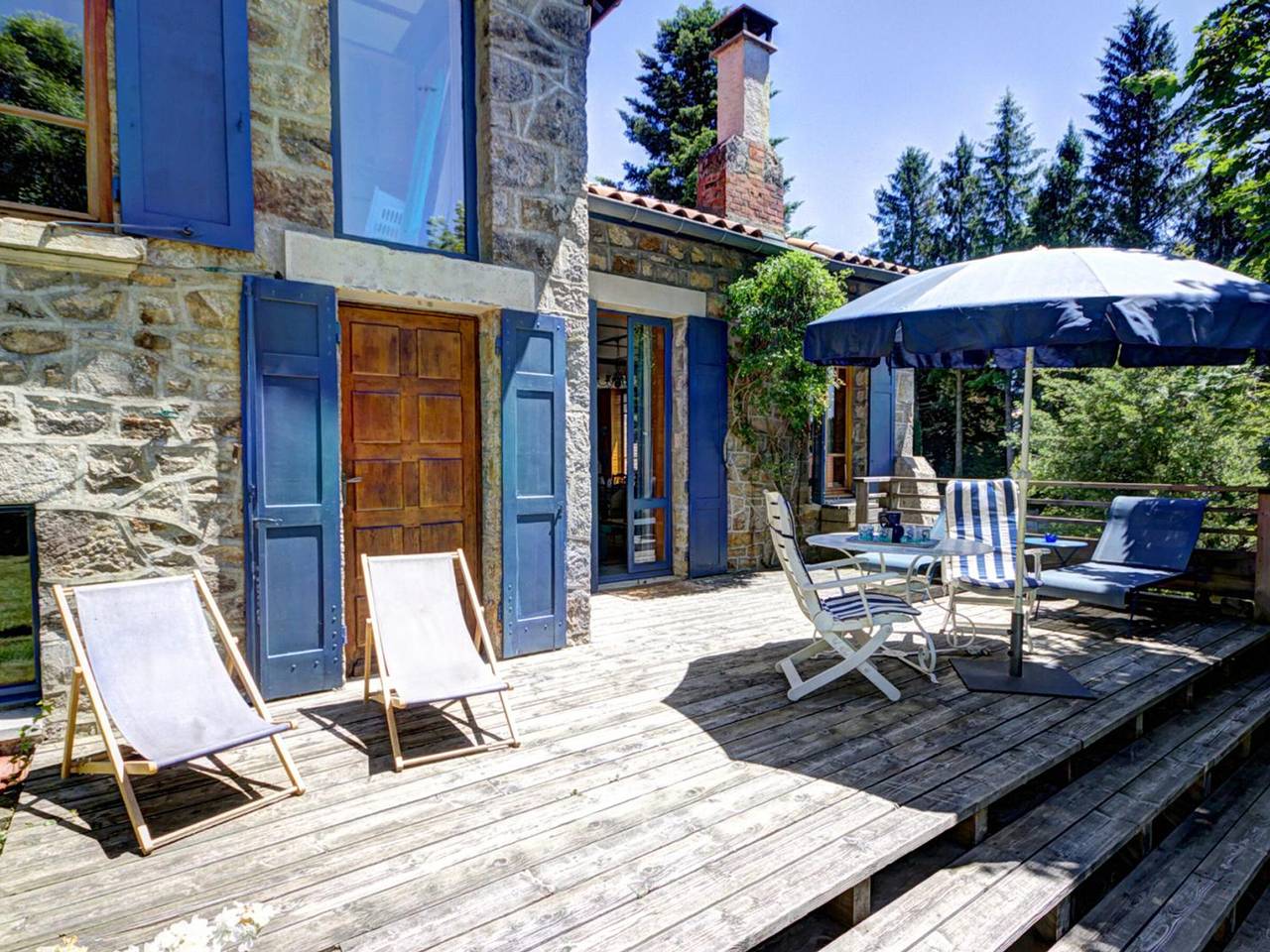 Chalet familial spacieux avec sauna au cœur du Bessat in Le Bessat, Parc Naturel Régional du Pilat