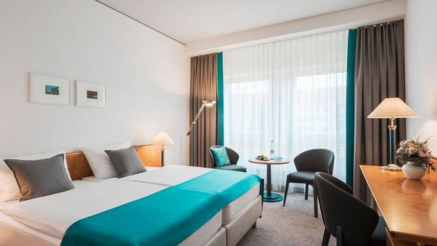 Ferienwohnung für 2 Personen, mit Pool und Whirlpool sowie Sauna und Terrasse in Dresden - 3