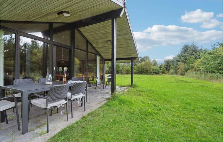 Ferienhaus für 6 Personen mit Terrasse in Bratten, Jerup