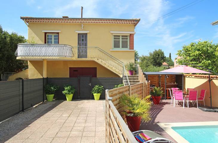 Gîte pour 6 personnes, avec terrasse ainsi que jardin et piscine, animaux acceptés à Marseillan - 2