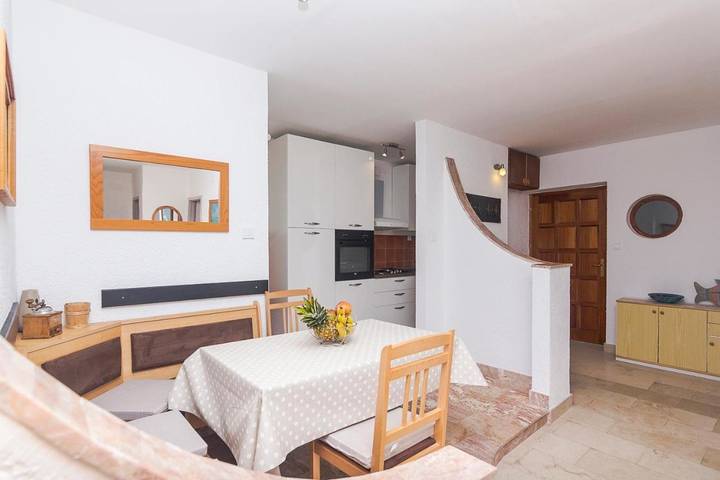 Maison d’hôte pour 8 personnes, avec jardin et balcon à Makarska