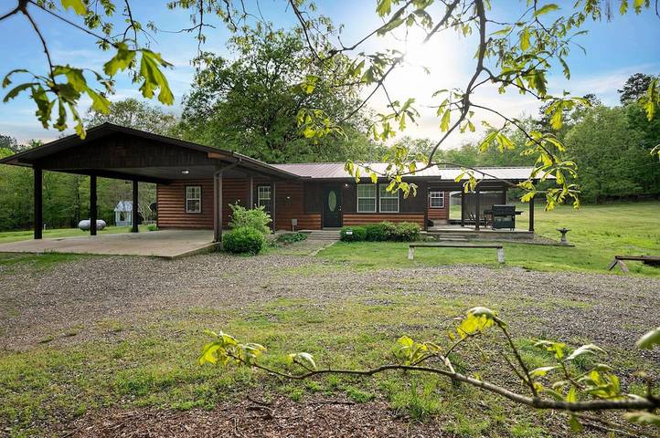 Log cabin for 18 people in Hochatown