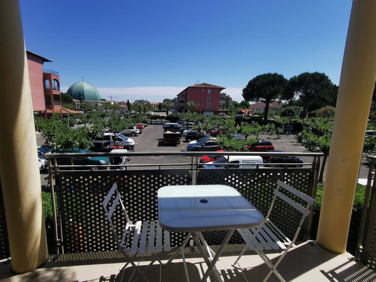 Entire apartment, Cosy Renovated Apartment Near the Beach With Balcony in Lattes, Côte d'Améthyste