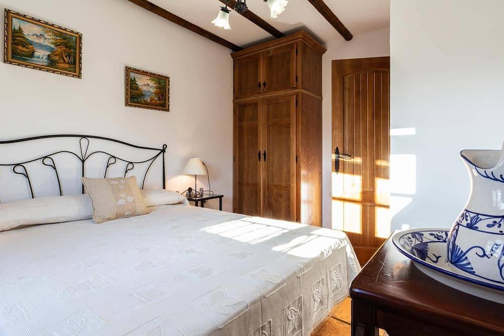 Complejo de 3 apartamentos con piscina, in Melegís, El Valle