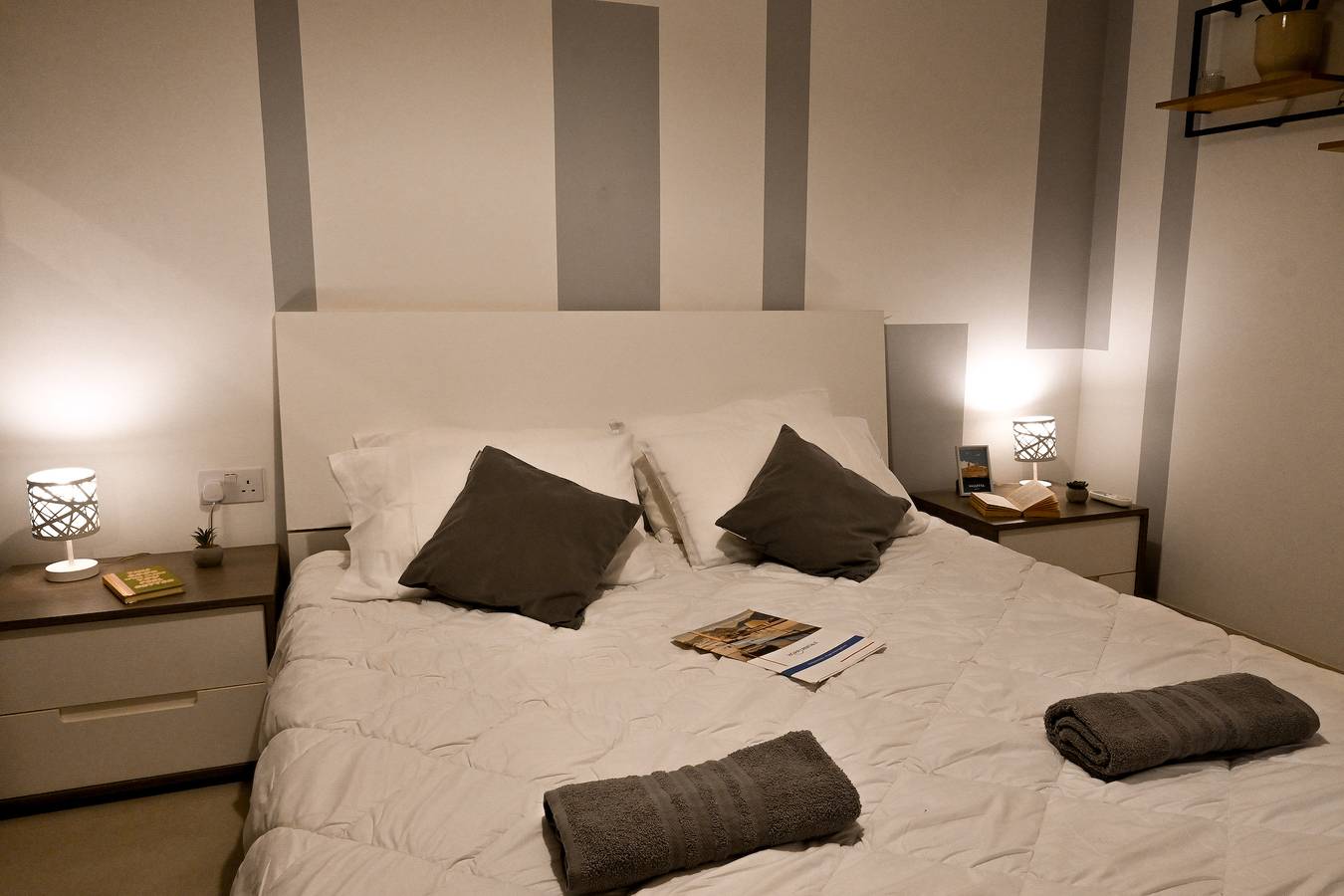 Geheel appartement, A Sunny Seaview In Central Sliema in Sliema, Malta