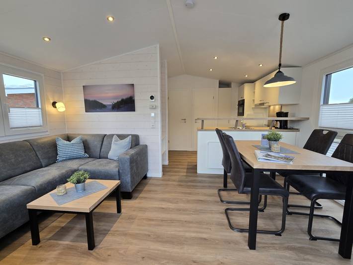 Wohnwagen für 5 Personen, mit Terrasse und Garten sowie Whirlpool und Sauna, mit Haustier in Schashagen - 3