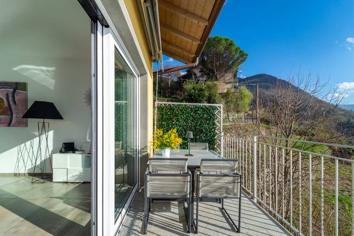 Gîte pour 4 personnes, avec vue sur le lac ainsi que balcon et vue, animaux acceptés dans Nesso - 3