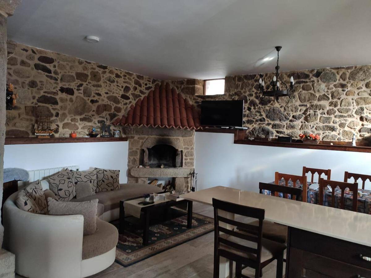 Three-Bedroom House in Padrón, Provincia de La Coruña