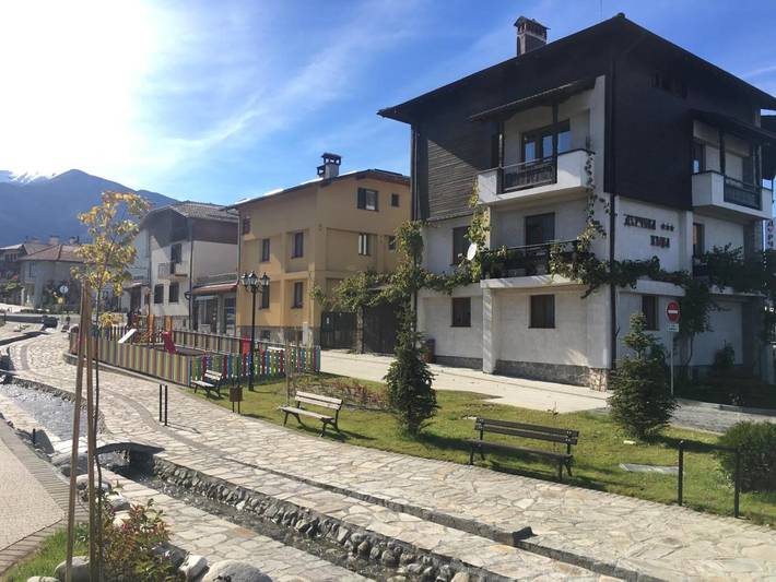 Hôtel pour 3 personnes, avec vue sur le lac et jardin ainsi que sauna et vue dans Bansko - 4