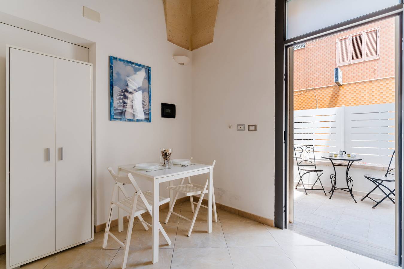 Ferienhaus 'Camera 3' mit Gemeinschaftsgarten und Klimaanlage in Porto Cesareo, Golf von Tarent