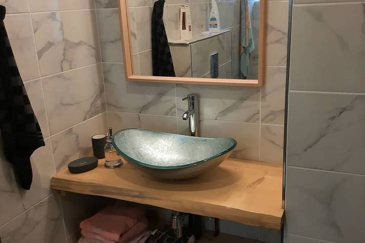 Ganze Wohnung, La maison verte, a charming and modern two-room apartment in Straßburg, Region Straßburg