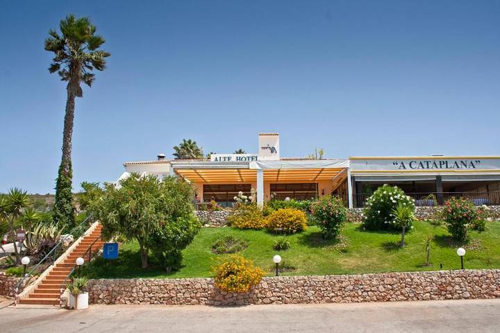 Hôtel pour 2 personnes, avec Balcon et Terrasse ainsi que Jardin et Piscine dans Alte