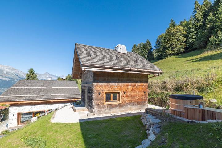 Chalet für 4 Personen, mit Whirlpool und Garten in Mont-Blanc-Massiv