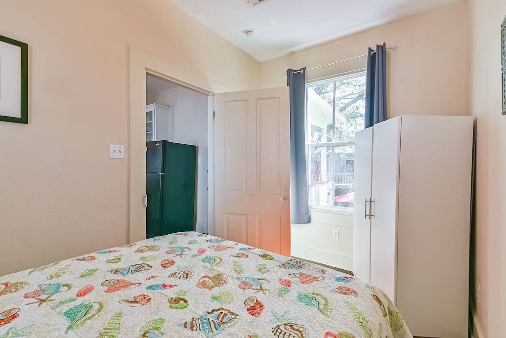 Flip Flop Flamingo im Herzen von Galveston - Private Hot Tub, Fahrräder. in Galveston Island, Galveston