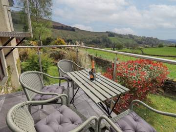 Log Cabin for 4 People in Troutbeck, Cumbria, Photo 2
