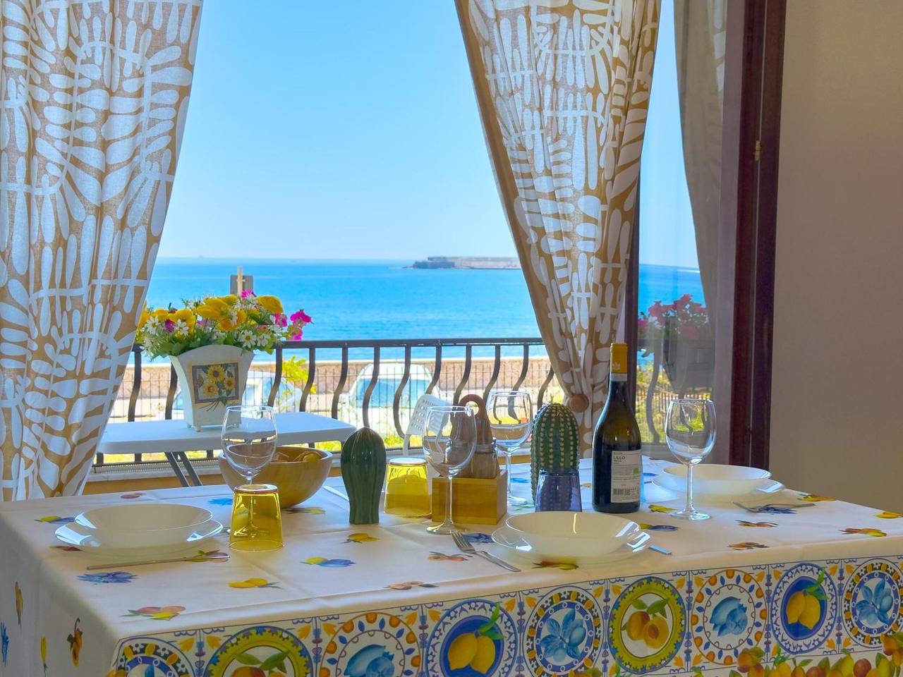 Entire apartment, Luxurious Apartment Lucia Sea View – Giardini Naxos with Sea View in Giardini-Naxos, Messina Province