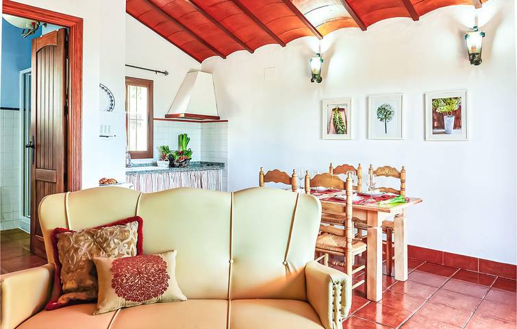 Terraza junto a la piscina: Aire acondicionado, WiFi y piscina al aire libre in Estepa, Provincia de Sevilla