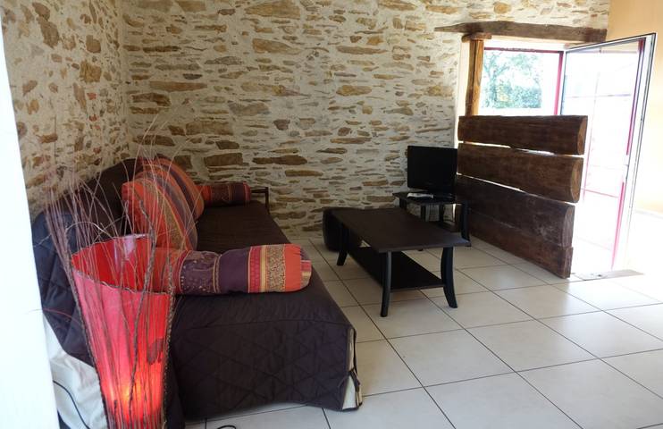 Gîte pour 4 personnes, avec terrasse ainsi que jardin et piscine, animaux acceptés à Arthon-en-Retz - 3