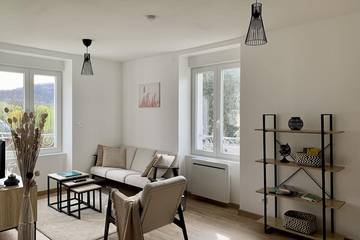 Gîte pour 4 personnes, avec terrasse et jardin à Baume-les-Dames
