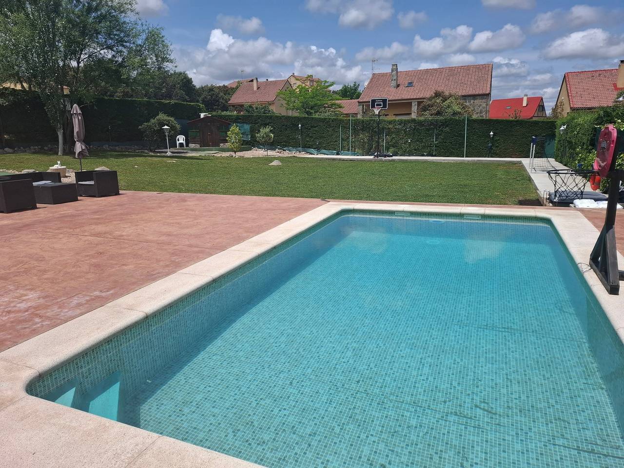 Casa Rural El Robledal, con Piscina Privada cerca de Segovia y Madrid, 8 Personas in Zarzuela del Monte, Provincia de Segovia