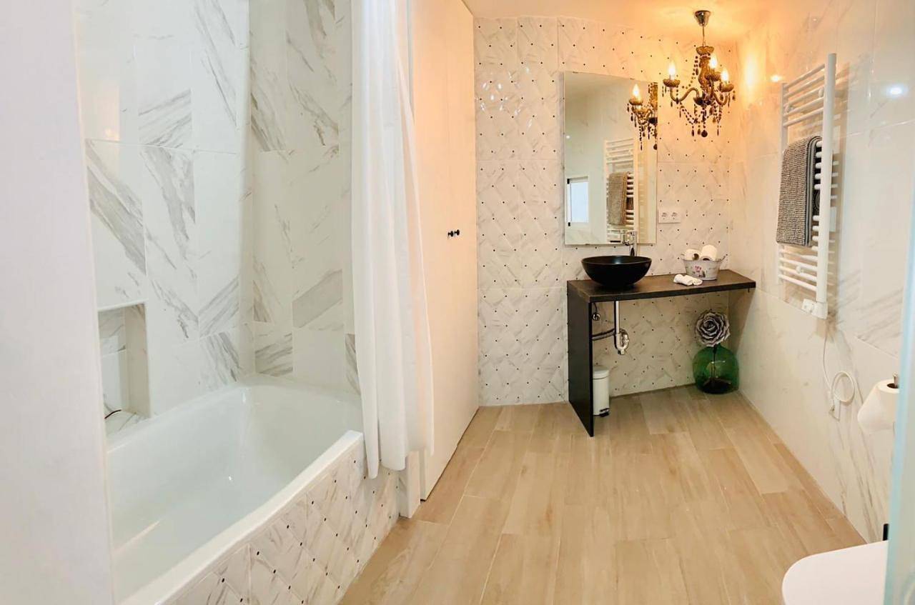 Apartamento entero, One-Bedroom Apartment in Sotillo de la Adrada, Provincia de Ávila