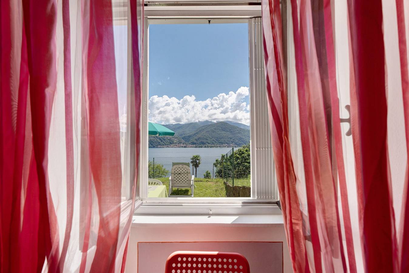 Vakantiehuis 'Vanni's House' met uitzicht op het meer, eigen tuin en Wi-Fi, foto 6