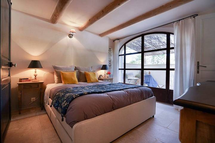 Cottage-Ensuite with Bath-Garden view-Cottage Mirabeau in Aix-en-Provence, Mediterranean Coast (France)