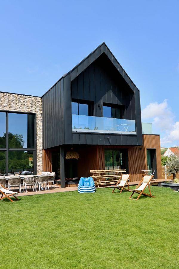 Chalet para 10 personas, con piscina además de jardín y vistas, Se admiten mascotas - 1