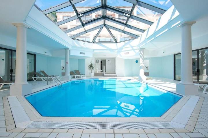Hôtel pour 2 personnes, avec jardin et sauna ainsi que vue et piscine