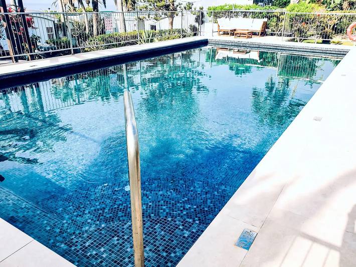 Appartement de vacances pour 2 personnes, avec Terrasse ainsi que Jardin et Piscine