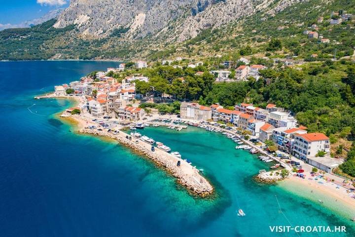 Ferienwohnung für 8 Personen, mit Ausblick und Garten sowie Terrasse - 1