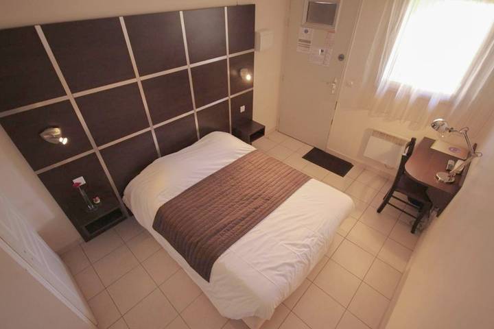 Hôtel pour 2 personnes, avec jardin à La Bouilladisse - 4