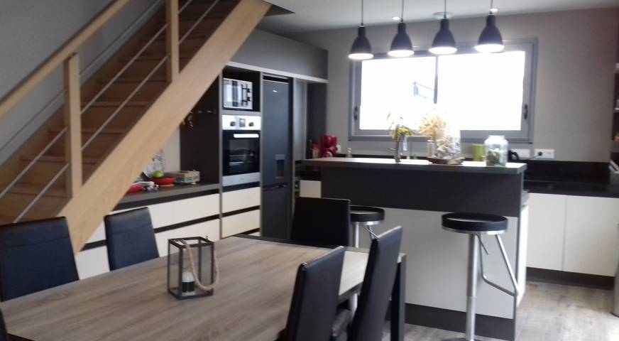 Gîte pour 5 personnes, avec terrasse et jardin dans La Terrière