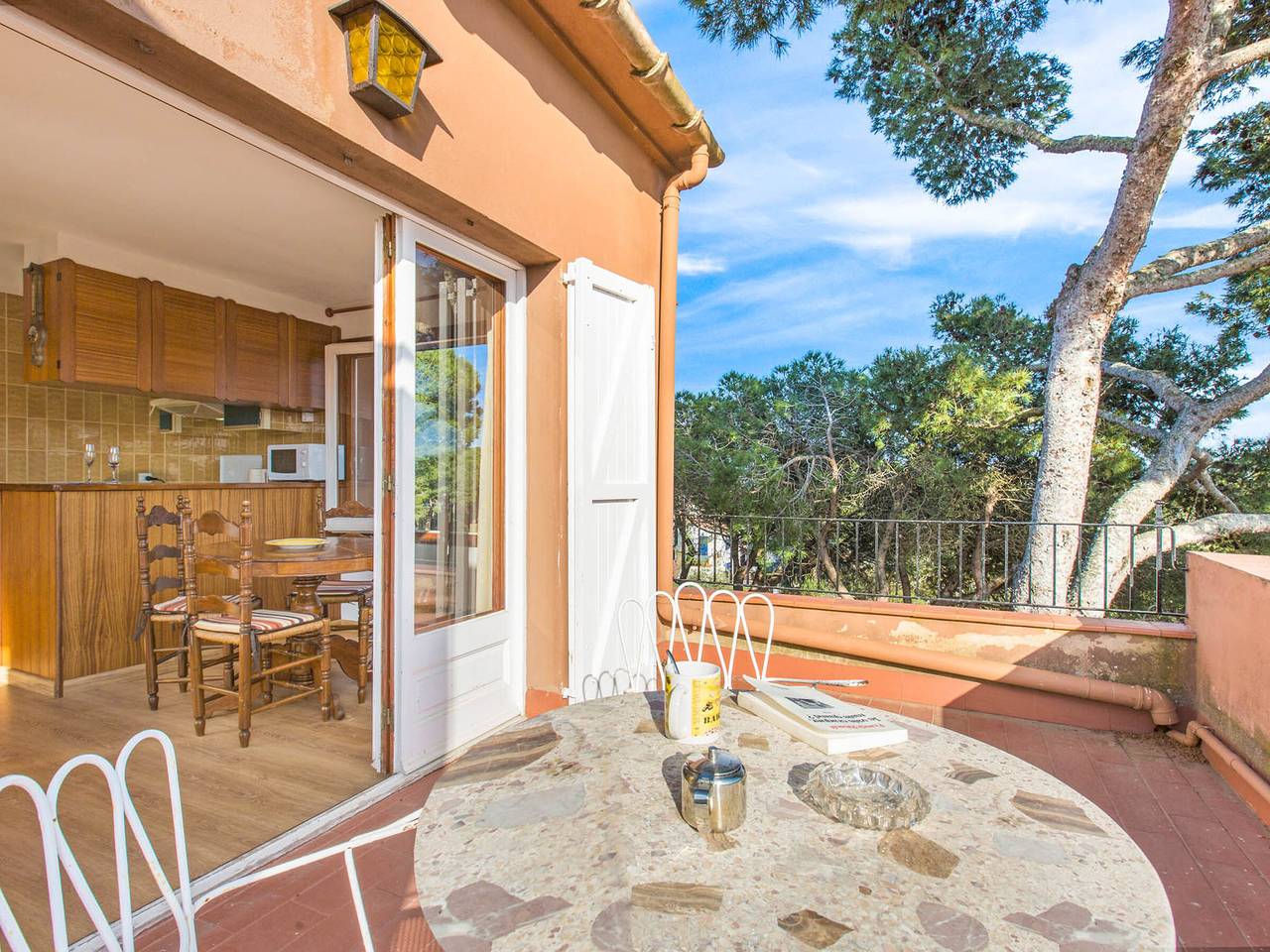 Estudio entero, Estudio tranquilo con piscina compartida en Calella de Palafrugell in Calella de Palafrugell, Palafrugell