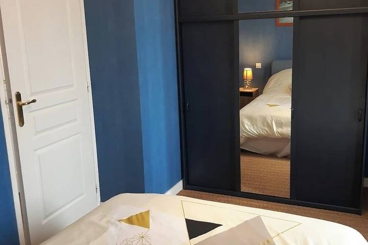 Chic and authentic bourgeois house by the sea, ideal for surfing, beaches and hiking. in Tréguennec, Côte de Cornouaille