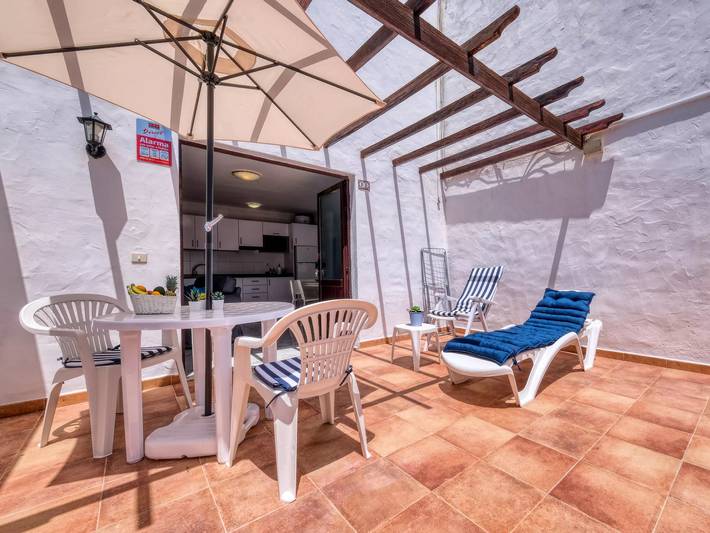 Apartment for 2 people, with terrace in Puerto del Carmen Old Town