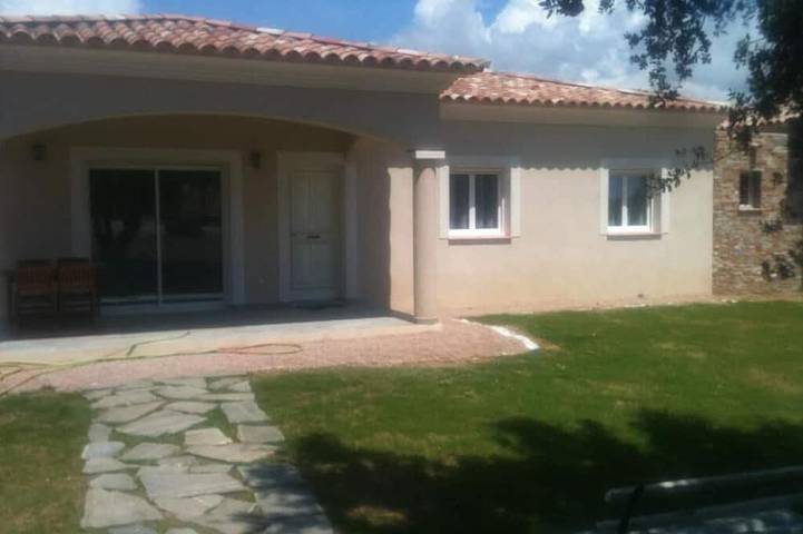 Ferienhaus für 4 Personen, mit Terrasse und Garten in Serra-di-Ferro