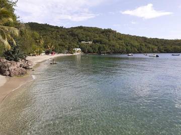 Gîte pour 4 personnes, avec terrasse et jardin dans Grande Anse d'Arlet