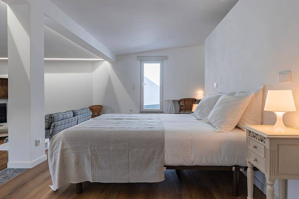 Kochab Sintra - A Côrte in Praia do Magoito, São João das Lampas e Terrugem