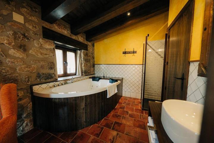 Casa rural para 2 personas, con jacuzzi y jardín en Els Ports - 2