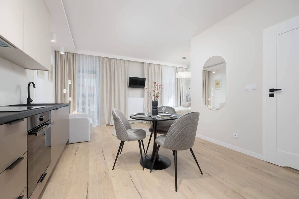 Ganzes Studio, Modern Studio in Mokotow | Wifi and Smarttv in Mokotów, Warschau