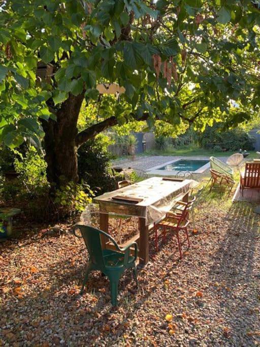 Maison de vacances pour 2 personnes, avec Terrasse et Jardin ainsi que Piscine et Vue à Saint-Bauzille-de-Putois