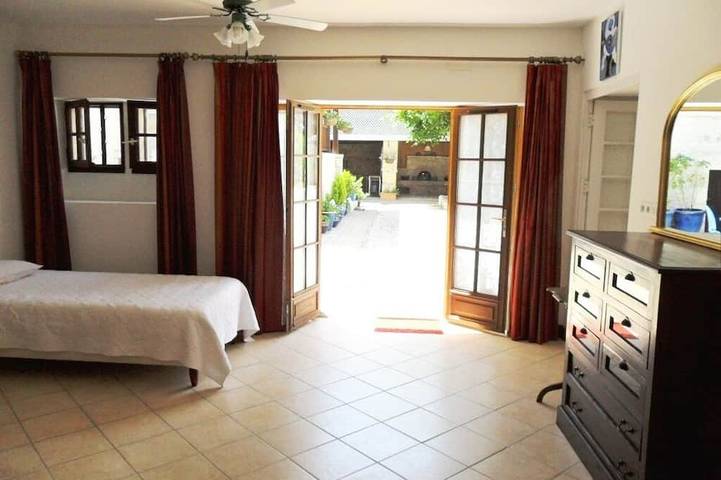 Gîte pour 3 personnes, avec terrasse et jardin à Gabillou - 4