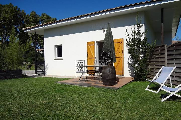 Location de vacances pour 6 personnes, avec Terrasse et Jardin à Marsillargues