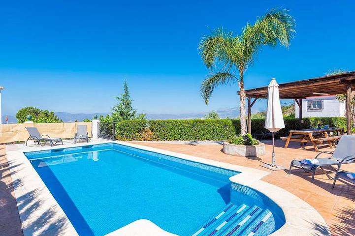 Chalet para 14 personas, con jardín y balcón - 1